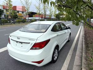 Auto Usado en Venta, Hyundai Reina 2015, 1.4L Manual <span class=keywords><strong>CLS</strong></span>, Sedán Usado, Volante a la Izquierda, Gasolina, 95hp, Excelente Estado - Product Image 5