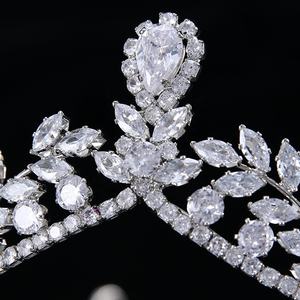 Diadème de mariée délicat inspiré de la nature, avec zircone cubique 5A, accessoire capillaire en cuivre plaqué argent anti-décoloration pour dîner formel - Product Image 4