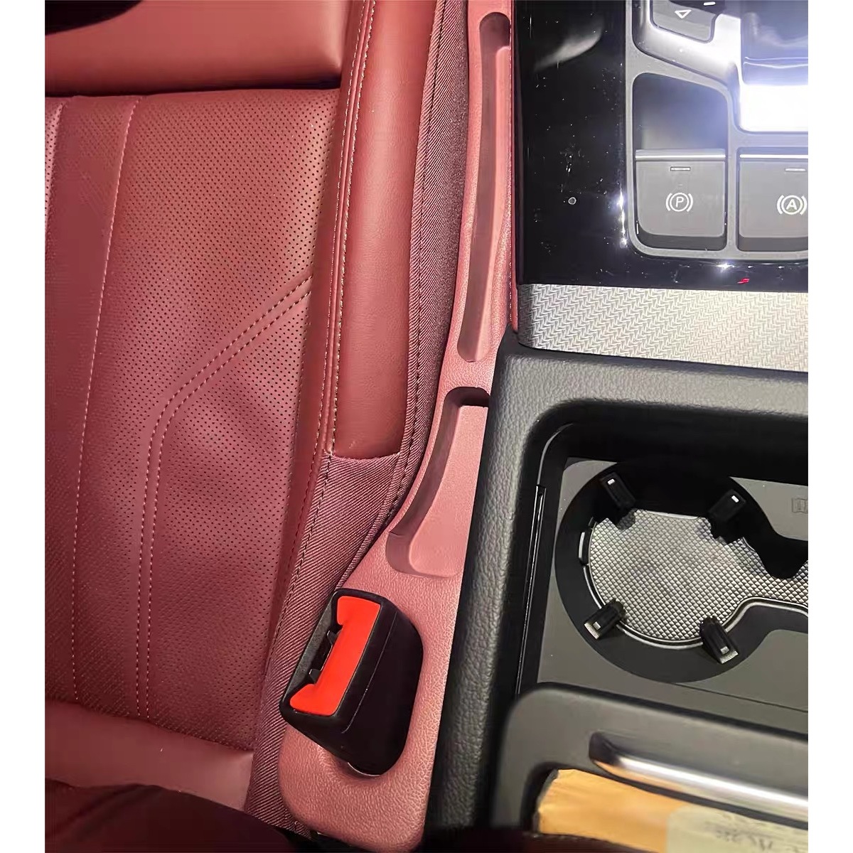 Version de stockage améliorée [Classic Red - Hongqi] Siège conducteur