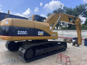 Excavadora CAT 320C usada de buena calidad fabricada en Japón al por mayor excavadora usada de segunda mano sobre orugas usada Cat 320C 320D 320 - Product Image 5
