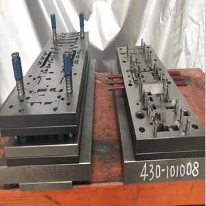 Matrices de poinçonnage à grande vitesse Boss 430-101008 pour le pliage, le poinçonnage, la découpe et le formage, en matériau SKD11 - Product Image 1