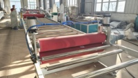 Machine de formage sous vide par extrusion plastique pour tapis de sol de voiture en feuille TPE antidérapante à trois couches 4D 5D avec pompe et moteur