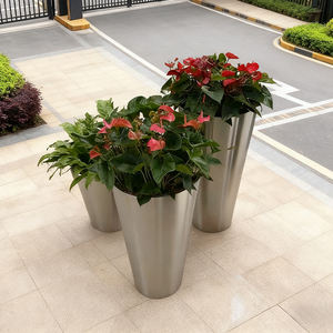 Jardineras cónicas de acero inoxidable hechas a medida con macetas irregulares para cultivo de plantas en exteriores, interiores y patios. - Product Image 4