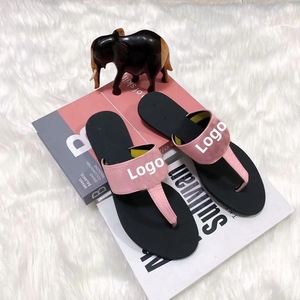 Sandalias Planas de Diseñador para Mujer, Nuevas y en Oferta 2026, Chanclas de Piel Sintética con Punta Abierta, Venta al Por Mayor - Product Image 3