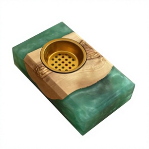 Quemador de Oud de Resina Epoxi Artesanal para Interiores Árabes Contemporáneos - Product Image 1