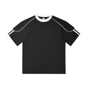 เสื้อยืดเฮฟวี่เวท - ผ้าพรีเมียม 220GSM+ ไม่บางจนเห็นทะลุ ให้คุณได้รับความกระชับพอดีตัว - Product Image 4