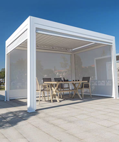 Toit électrique rétractable Auvent de cour solaire Fournisseur Bioclimatique Persiennes Bioclimatiques Pergola en aluminium Garages Auvents Carports