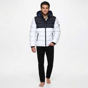 Chaqueta Acolchada con Capucha Personalizada al por Mayor, de Alta Calidad y Gran Venta, con Bolsillo con Cremallera, Logotipo Frontal Personalizable, Colores Personalizables, para Hombre, Invierno - Product Image 1