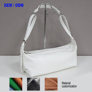 Sac à main personnalisé en cuir PU végétalien pour femme, sac à bandoulière, sac hobo sous le bras, sac à fermeture éclair pour femme avec sangle réglable - Product Image 1