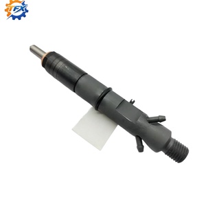 Injecteur de carburant pour moteur diesel 1104D-44TA, buse, pièces de rechange pour excavatrice LJBB03303A B03303A - Product Image 1