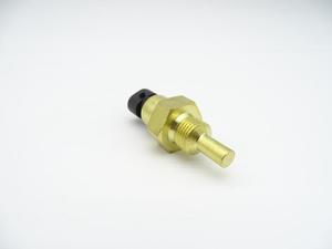Capteur de température de carburant RE506424 pour les modèles John Deere 4555, 4755 et 4955 - Product Image 3