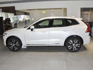 <span class=keywords><strong>XC60</strong></span> 2025 Híbrido Enchufable de Largo Alcance con Tracción en las Cuatro Ruedas, Edición Inteligente Negro Medianoche, SUV de 5 Puertas y 5 Asientos - Product Image 3