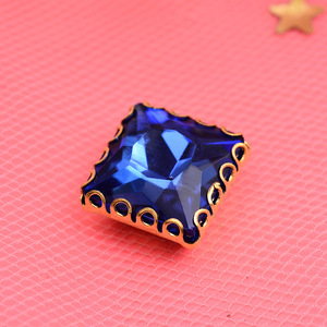 Strass carrés en verre à 16 facettes pour la décoration de pinces à cheveux et de vêtements DIY - Product Image 4