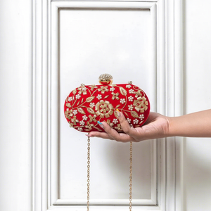 Pochette de luxe de mariée Baiza Zardozi brodée à la main avec perles, pompons et diamants – Meilleure vente 2024 - Product Image 1