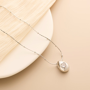 สร้อยคอจี้รูปหยดน้ำ ทำจากสแตนเลสคุณภาพสูง ไม่หมองคล้ำ - Product Image 3