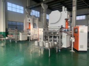 Presse haute vitesse LK-T63 pour plateaux et bacs en aluminium avec aspirateur de déchets intégré - Product Image 2