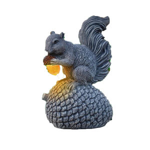 BSCI Factory Hanging Welcome Sign con hámster y linterna solar Garden Tree Decor - Product Image 3