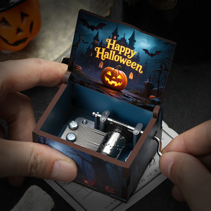 Boîte à musique à manivelle sur le thème d'Halloween, sorcière, fantôme, citrouille, peinte, pour décoration et cadeau - Product Image 3