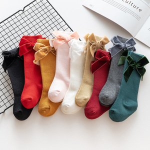 Chaussettes hautes pour bébé fille nouveau-né avec un grand nœud en velours, chaussettes en tricot côtelé chaudes pour l'automne et l'hiver pour les nourrissons et les enfants - Product Image 6