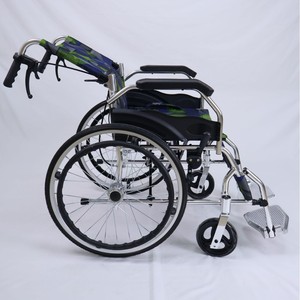 Silla de Ruedas Ligera Plegable Manual con Freno en U, Cuatro Ruedas Reforzadas para Uso en Exteriores para Personas Mayores y Discapacitadas - Product Image 2
