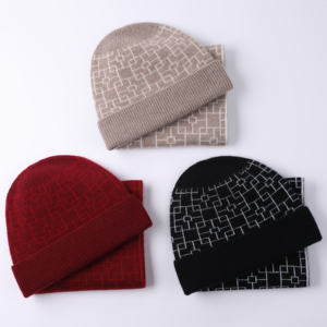 <span class=keywords><strong>Ensemble</strong></span> <span class=keywords><strong>écharpe</strong></span> et <span class=keywords><strong>bonnet</strong></span> en laine et <span class=keywords><strong>cachemire</strong></span> de haute qualité, idéal pour se tenir au chaud en hiver - Product Image 4