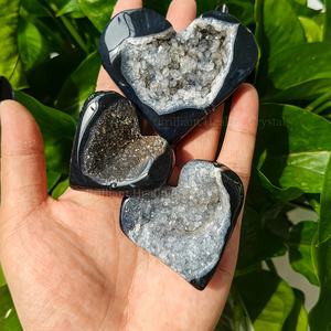 Vente en gros de pierres de cristal d'agate noire de qualité supérieure, cœur, guérison, pierre naturelle polie, pour décorations de maison uniques et cadeaux de vacances - Product Image 3