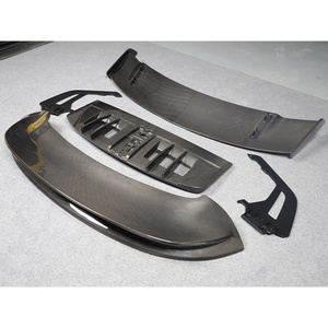 Panel Decorativo Trasero Vertical de Fibra de Carbono Seca para Actualización de Coche Estilo 2020-2024, Nuevo, Compatible con 911 992 - Product Image 4