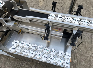 Etiquetadora Automática Eléctrica Superior e Inferior CX-SXT con Motor PLC y Bomba para Latas y Envases - Product Image 3