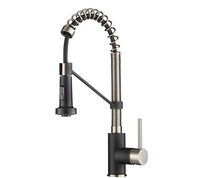 Robinet de cuisine moderne de luxe à poignée unique en laiton, finition laiton, montage sur plan, double sortie d'eau, style contemporain