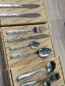 Conjuntos de talheres de aço inoxidável personalizados por atacado conjunto de talheres faca garfo colher