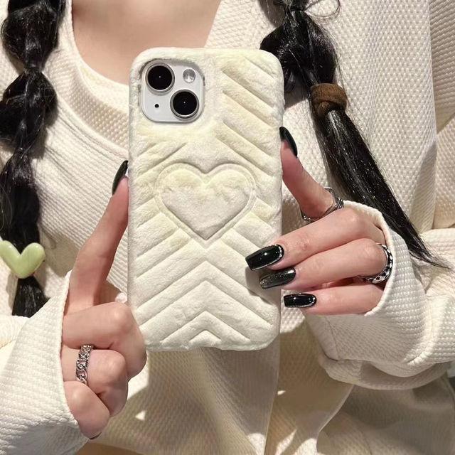 Fashion Plush Love Heart Embossed Designer Phone Cover Mobile Phone Bags Cases Accessories 2024 for Iphone 15 13 14 11 Pro