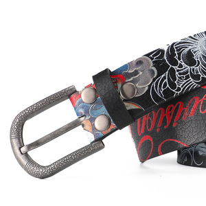 เข็มขัดหนังวัวพิมพ์ลายสำหรับผู้ชาย หัวเข็มขัดโลหะผสมสีดำ สไตล์ลำลอง ทนทาน ลายดอกไม้แท้ กว้าง 3.5 ซม. - Product Image 3