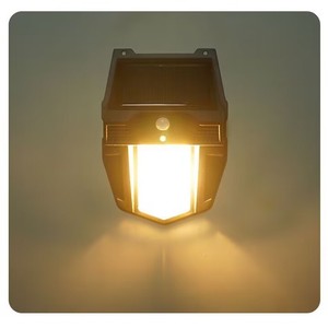 Nouvelle lampe de jardin extérieure solaire lumière chaude Filament de tungstène lampe de capteur de corps humain, s'allume automatiquement quand il fait sombre - Product Image 4