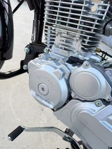 Moto d'occasion Suzuki Handao 150, double démarrage, 150cc, essence, presque neuve, pièces d'origine, commande en gros disponible - Product Image 5