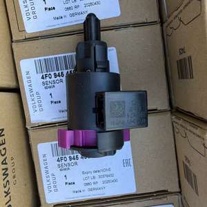 适用于原装德国奥迪C609 Q7 Q5 A4 B8 C7工厂刹车灯开关 - Product Image 1