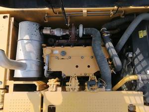 Excavatrice sur chenilles CAT 320D d'occasion, 20 tonnes, avec godet de terrassement - Product Image 4