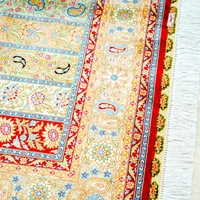 Tapis en soie fait main de style Hereke de 122x183 cm avec motif floral traditionnel pour la décoration intérieure du salon