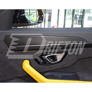 Kits de interiores de fibra de carbono seco para Lamborghini URUS 2018-2022 - Product Image 5