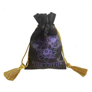 Pochette Cadeau en Satin à Cordon Coulissant Tendance, Petite, pour Cosmétiques et Maquillage, avec Logo Personnalisé Imprimé, Idéale pour Emballage de Perruques et Extensions de Cheveux, Sac Anti-Poussière en Soie Satinée - Product Image 1