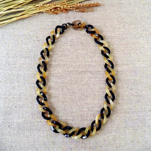 MN EXPORTS Collar de Cadena de Eslabones Hecho a Mano con Cuerno de Búfalo Redondo Pulido Ecológico Negro Natural, Fornituras de Joyería de Uttar Pradesh - Product Image 1