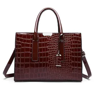 New style 2021 crocodile leather women handbag fashion large ladies crossbody shoulder bag waterproof PU women square handbag