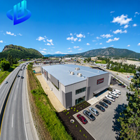Entrepôt et hangar préfabriqués modernes en structure acier avec ossature métallique industrielle