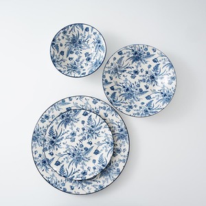 <span class=keywords><strong>Set</strong></span> di Stoviglie in Ceramica Classico Blu con Stampa a Tampone, <span class=keywords><strong>24</strong></span> <span class=keywords><strong>Pezzi</strong></span>, <span class=keywords><strong>Piatti</strong></span> in Porcellana con Design Personalizzabile - Product Image 1