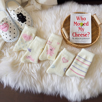 Chaussettes chaudes, chaussettes mi-mollet pour femmes pour l'automne et l'hiver, épaisses et moelleuses, chaussettes longues d'hiver mignonnes en forme de lapin rose
