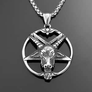 Collier pendentif en acier inoxydable avec pentagramme et crâne de chèvre, bijoux à thème pour hommes, accessoire de mode - Product Image 2