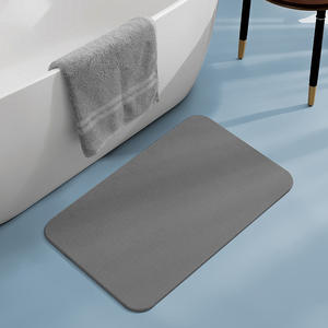Tapis de bain en terre de diatomée rectangulaire gris foncé absorbant et antidérapant pour la salle de bain à domicile - Product Image 1