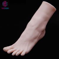 Mannequin de pied féminin en silicone réaliste pour l'affichage de chaussettes, prêt à être expédié, en vente