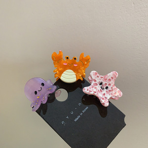 Petites pinces à cheveux en acrylique <span class=keywords><strong>de</strong></span> la série Ocean, pinces à cheveux mignonnes en forme <span class=keywords><strong>de</strong></span> baleine, d'étoile <span class=keywords><strong>de</strong></span> mer, <span class=keywords><strong>de</strong></span> <span class=keywords><strong>crabe</strong></span>, <span class=keywords><strong>de</strong></span> dessin animé pour les franges latérales - Product Image 3