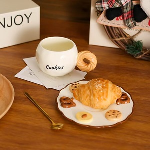 Set Tazza e Piattino in Ceramica Stile Nordico INS a Forma di <span class=keywords><strong>Biscotto</strong></span>, Alta Qualità, Design Carino ed Estetico - Product Image 6
