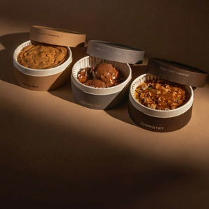 Contenant rond pour gâteaux à haute température sous marque privée avec revêtement en silicone froissé, support de cuisson directe pour brioche et pâtisserie - Product Image 1